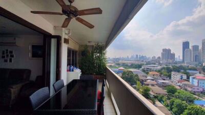 2 bed Condo in Baan Sukhumvit 36 Khlongtan Sub District C012135