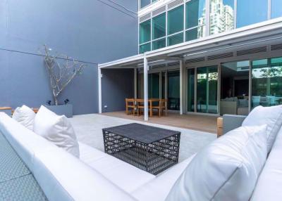 1 bed Duplex in The River Khlong Ton Sai Sub District D012133