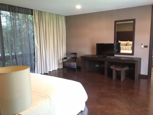 2 bed Condo in The Grand Villa Phrakhanongnuea Sub District C012127