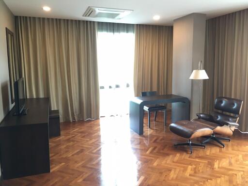 2 bed Condo in The Grand Villa Phrakhanongnuea Sub District C012126