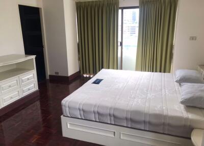 2 bed Condo in SP Mansion, Thonglor 8 Khlong Tan Nuea Sub District C012121