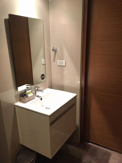 1 ห้องนอน, 1 ห้องน้ำ คอนโด ราคา ฿ 28,000/เดือน