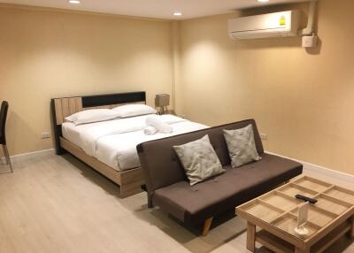 Studio bed Condo in The Kaze 34 Khlongtan Sub District C012111