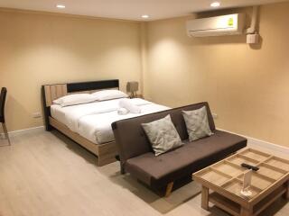 Studio bed Condo in The Kaze 34 Khlongtan Sub District C012111