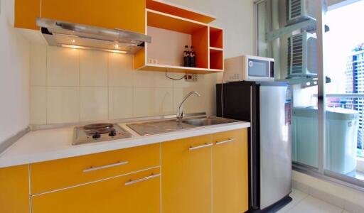 1 bed Condo in Life @ Sukhumvit 65 Phrakhanongnuea Sub District C012102