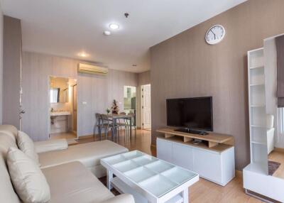 2 bed Condo in Life @ Ratchada Chankasem Sub District C012094