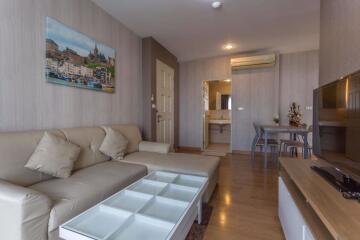 2 bed Condo in Life @ Ratchada Chankasem Sub District C012094