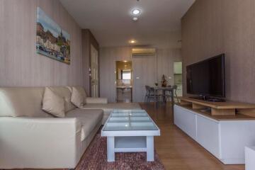 2 bed Condo in Life @ Ratchada Chankasem Sub District C012094