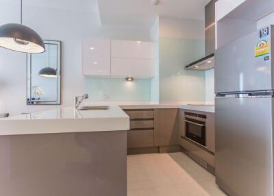 2 bed Condo in Q Langsuan Lumphini Sub District C012084