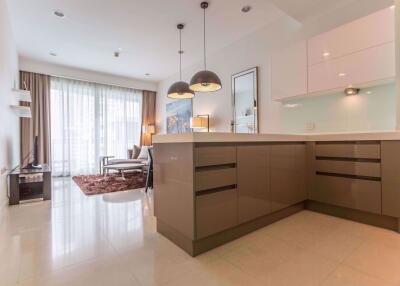 2 bed Condo in Q Langsuan Lumphini Sub District C012084