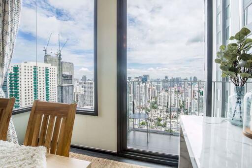 2 bed Condo in Edge Sukhumvit 23 Khlong Toei Nuea Sub District C012059