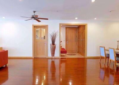 3 bed Condo in GM Height Khlongtoei Sub District C012046