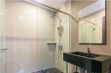 1 bed Condo in Edge Sukhumvit 23 Khlong Toei Nuea Sub District C12018