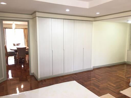 2 bed Condo in DH Grand Tower Khlong Tan Nuea Sub District C12013