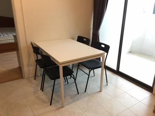 2 bed Condo in River Place Khlong Tan Nuea Sub District C11989