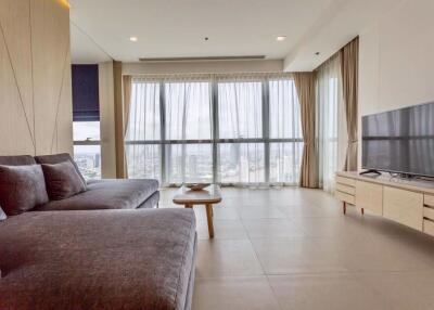 2 bed Condo in The River Khlong Ton Sai Sub District C11979