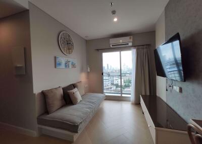 1 bed Condo in Lumpini Place Ratchada-Sathu Chong Nonsi Sub District C11977