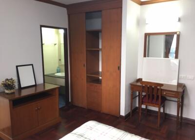 2 bed Condo in Pacific Height Khlongtoei Sub District C11962