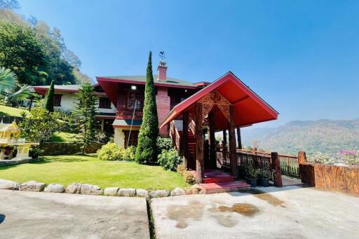 Swiss Style house for rent - 3 bedrooms, 4 bathrooms, surrounded by nature and stunning and stunning views