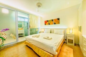 Modern and refurbished 2 bedroom condo for sale in Nimman