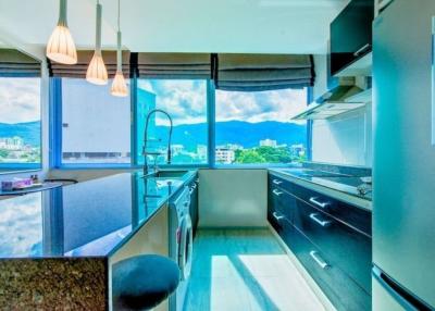 Modern and refurbished 2 bedroom condo for sale in Nimman