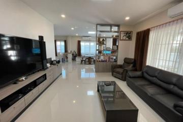 4 Bedroom family home for sale in Grand Park San Sai