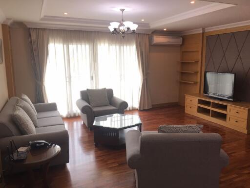 3 bed Condo in Sirin Place Khlong Tan Nuea Sub District C11932
