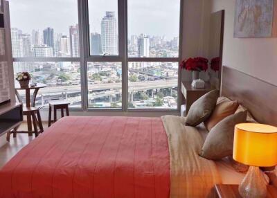 2 bed Condo in Rhythm Sukhumvit Phra Khanong Sub District C11930