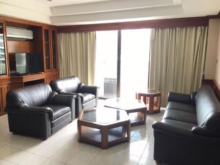 2 bed Condo in Prapasuk Apartment Khlong Toei Nuea Sub District C11925