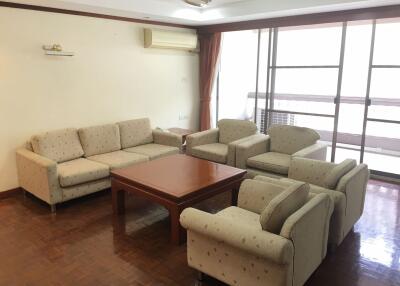 3 bed Condo in Sawan Court Khlongtan Sub District C11924