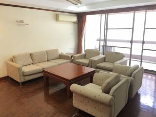 3 bed Condo in Sawan Court Khlongtan Sub District C11924