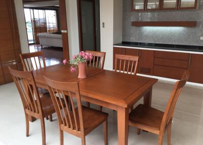 4 bed Penthouse in Neo Aree Apartment Khlongtan Sub District P11068