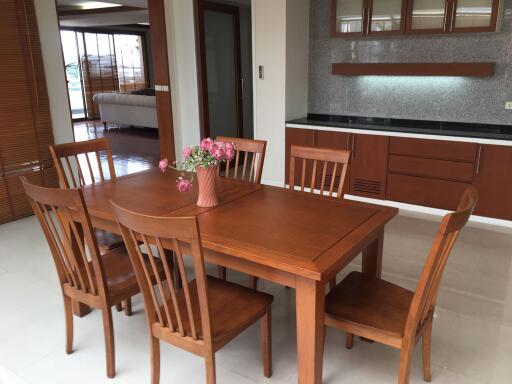 4 bed Penthouse in Neo Aree Apartment Khlongtan Sub District P11068