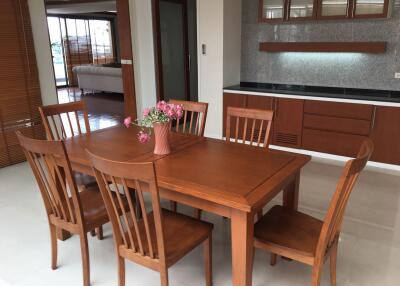 4 bed Penthouse in Neo Aree Apartment Khlongtan Sub District P11068