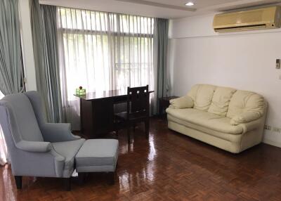 3 bed Condo in Neo Aree Apartment Khlongtan Sub District C11922