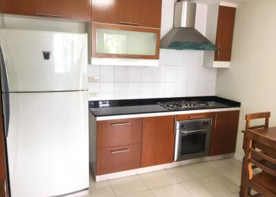 3 bed Condo in Neo Aree Apartment Khlongtan Sub District C11920