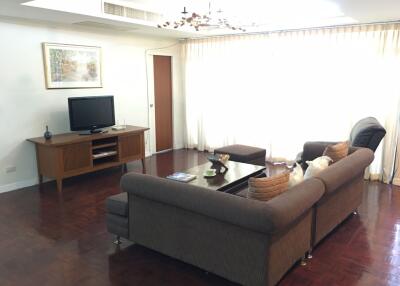 3 bed Condo in Neo Aree Apartment Khlongtan Sub District C11919