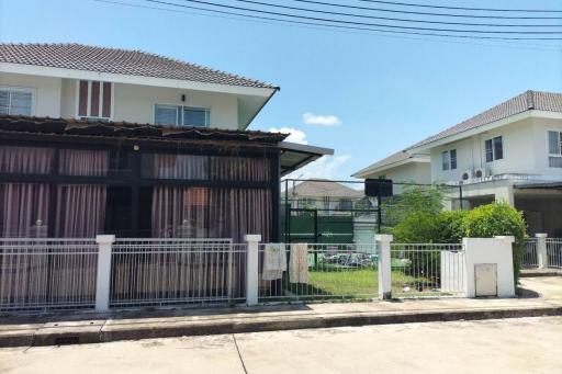 3 Bedrooms House for Sale in San Pak Wan, Chiangmai