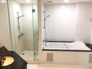 1 bed Condo in Empire Sawasdee Khlong Toei Nuea Sub District C11916