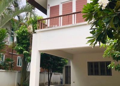 4 Bedroom House for Sell in Pa Tan, Chiang Mai close to city