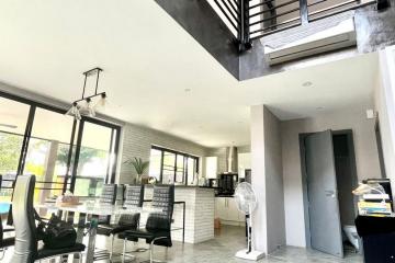 3 ห้องนอน Modern Pool Villa สําหรับ ขาย ใน หางดง