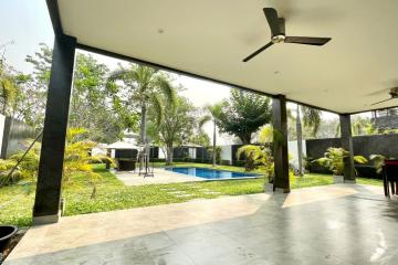 3 ห้องนอน Modern Pool Villa สําหรับ ขาย ใน หางดง