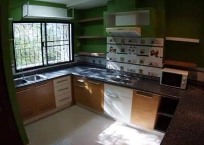 2 Bedrooms condo for rent on Huay Keaw Rd.