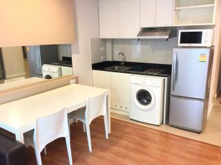 2 bed Condo in Story at Bangkok Khlongtan Sub District C11876