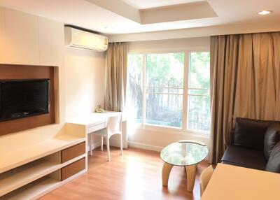 2 bed Condo in Story at Bangkok Khlongtan Sub District C11876