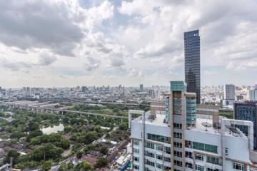 1 bed Condo in Circle Condominium Makkasan Sub District C11871