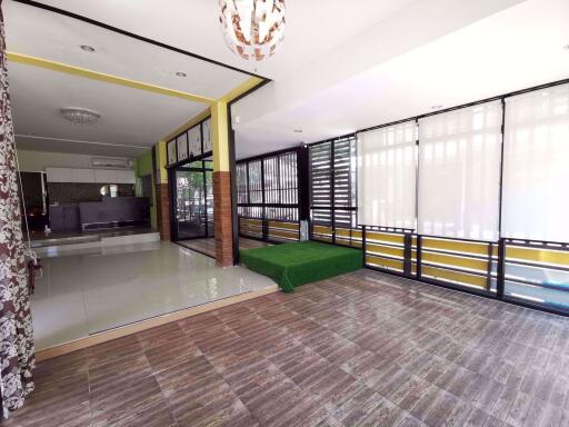 3 bed House Phlapphla Sub District H10927