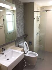 2 bed Condo in Fernwood Residence Phrakhanongnuea Sub District C11767