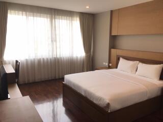 2 bed Condo in NS Residence Khlong Tan Nuea Sub District C11757