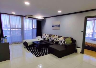 3 bed Condo in Supalai Place Condominium Khlong Tan Nuea Sub District C11752